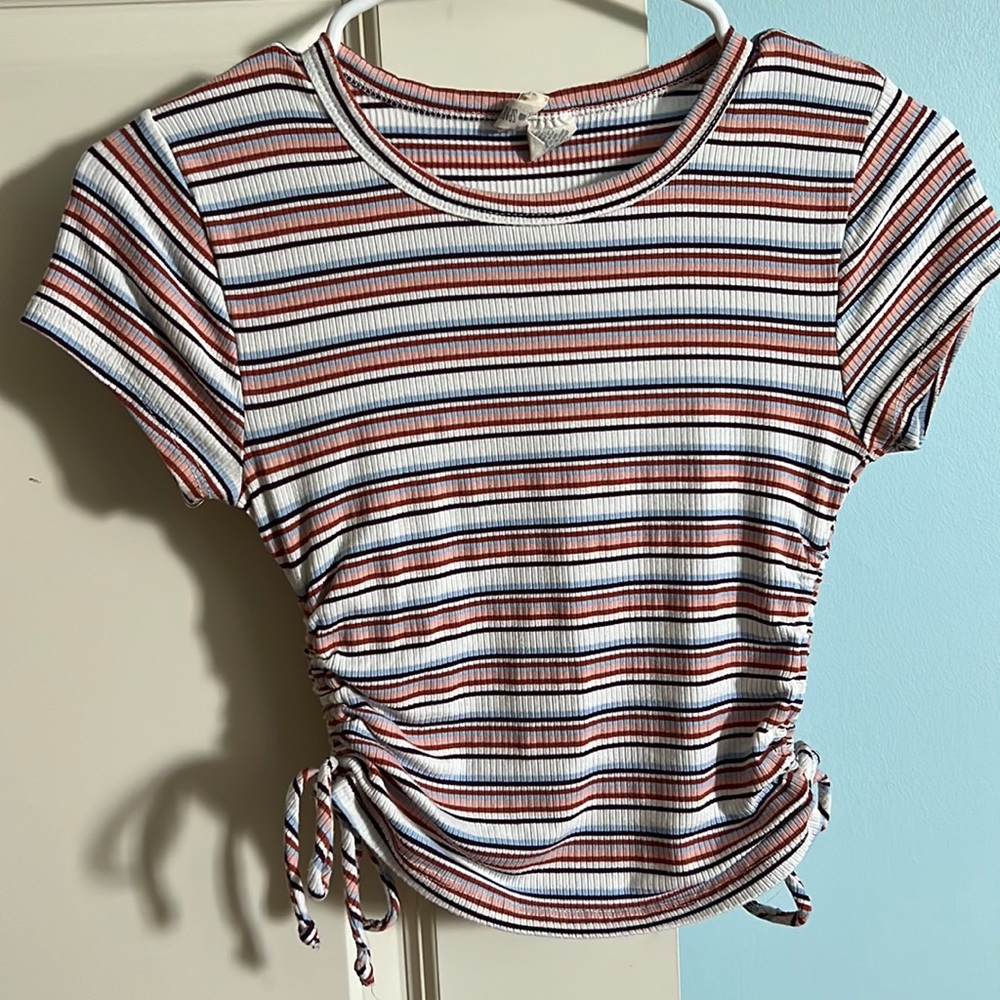Tilly’s Striped XS Cinched Tshirt
